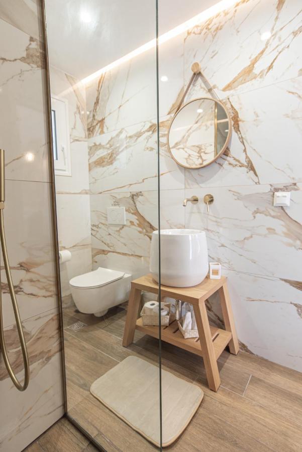 2Bdroom Plaka Apartment Athens Exterior photo